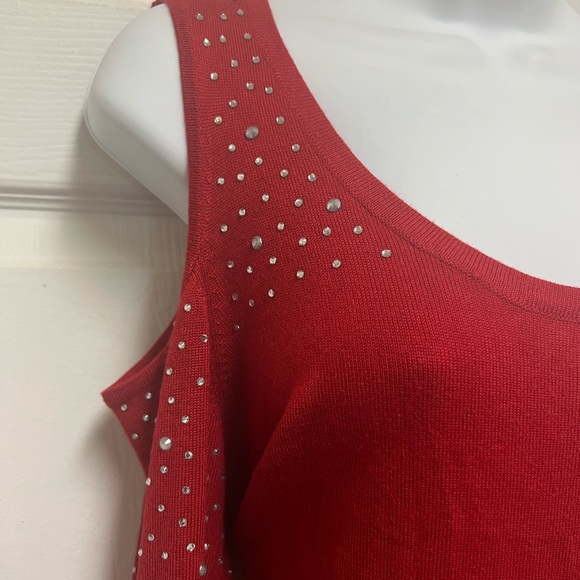 Questions Red Cut-Out Knitted Rhinestone Mini Dress - Picture 10 of 11